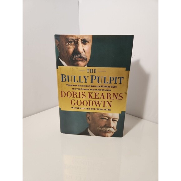 The Bully Pulpit – 1st Ed./1st Print (Signed) – Doris Kearns Goodwin – HC DJ - Picture 1 of 9